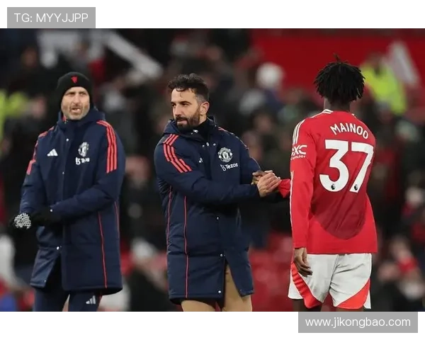 曼联青训重视球员学校表现